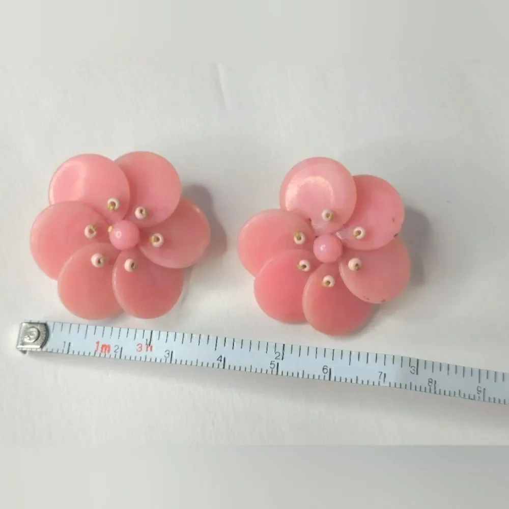 Vintage signed pastel flower lucite clip on earrings